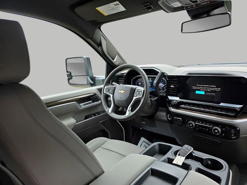 New 2026 Chevrolet Silverado 3500 LT w/ Texas Edition AWD/4WD image 14