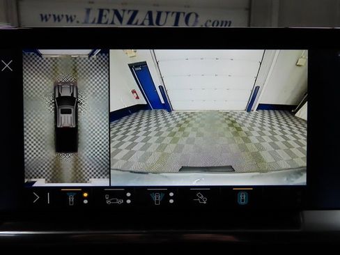 Used 2025 Chevrolet Silverado 2500 High Country w/ High Country Premium Package image 14