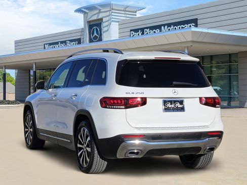 Certified 2022 Mercedes-Benz GLB 250 image 4