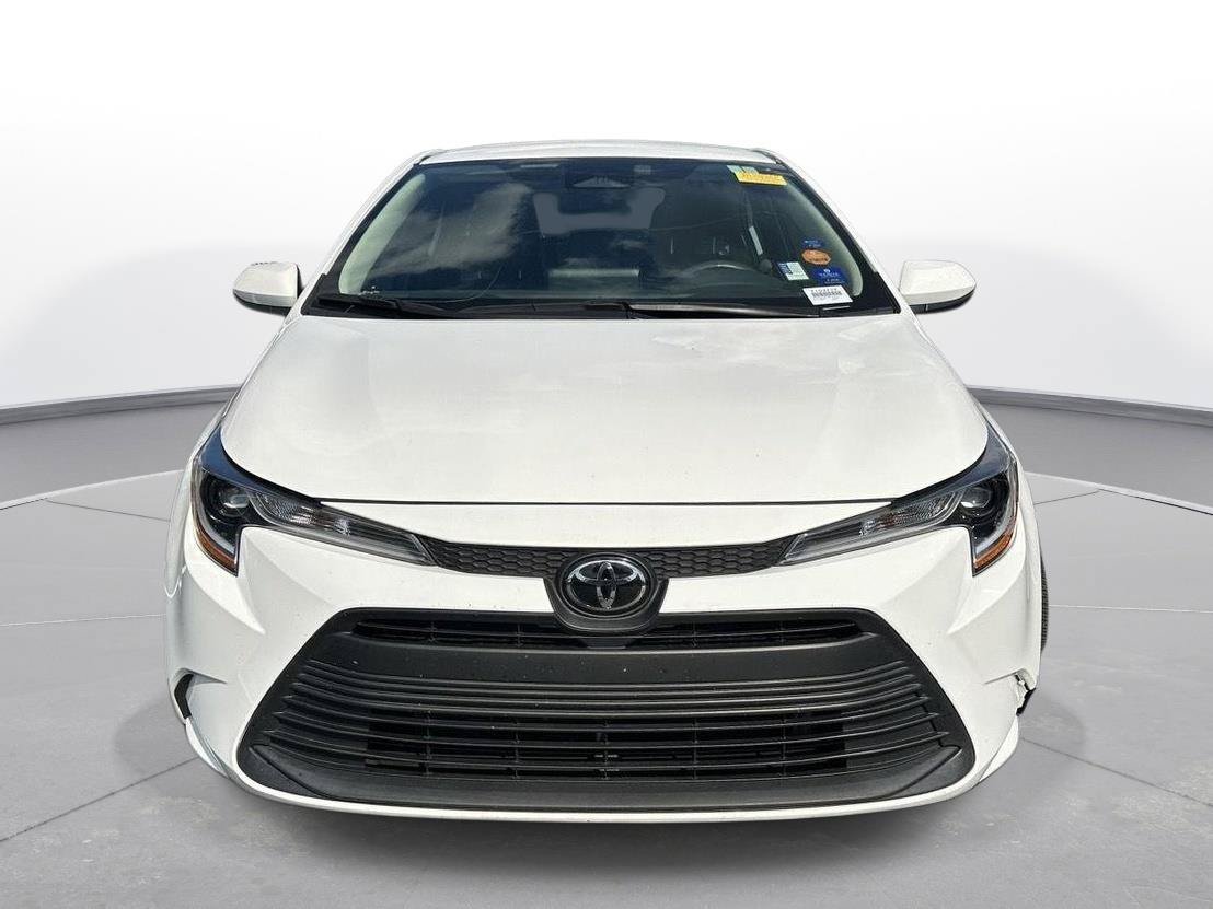 Certified 2024 Toyota Corolla LE FWD image 3