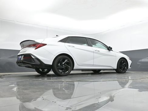 New 2026 Hyundai Elantra SEL Sport Premium FWD image 13