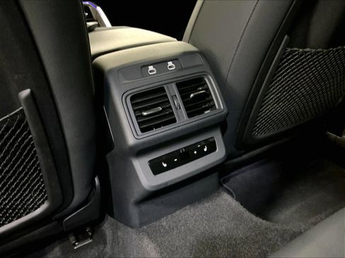 Certified 2025 Audi Q5 Prestige image 35