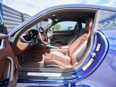 Used 2022 Porsche 911 Turbo S image 29