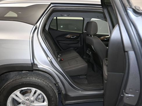 Used 2021 GMC Terrain SLE FWD image 25