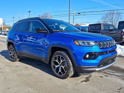 New 2026 Jeep Compass Limited w/ Mopar Graphics Package