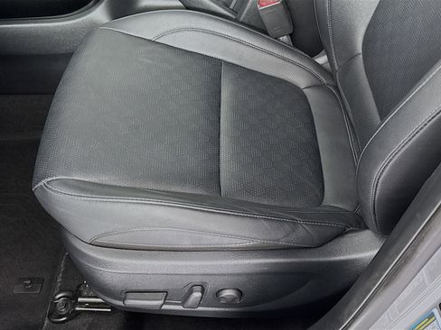 Used 2022 Kia Seltos EX image 19