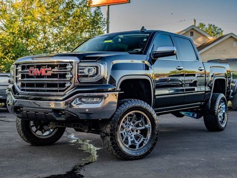 Used 2018 GMC Sierra 1500 SLT AWD/4WD image 5