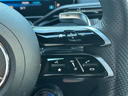 Used 2024 Mercedes-Benz GLC 43 AMG 4MATIC image 31