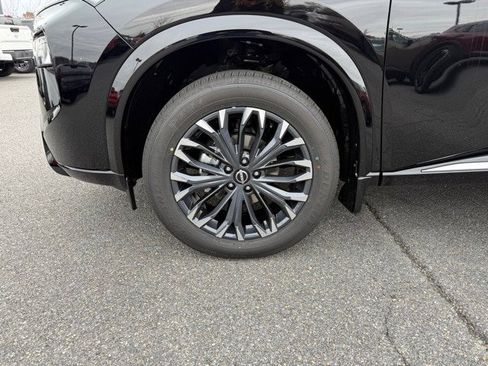 New 2026 Nissan Rogue Platinum w/ Platinum Premium Package image 9