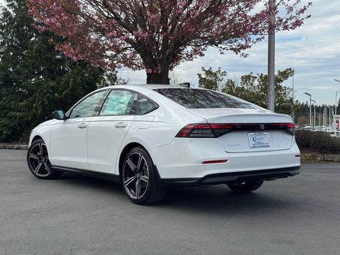 Certified 2026 Honda Accord SE image 4
