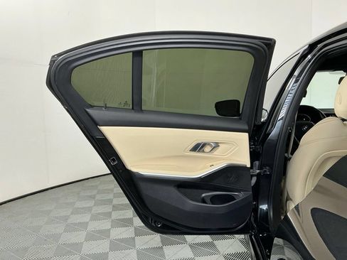 Used 2022 BMW 330i Sedan w/ Convenience Package RWD image 24