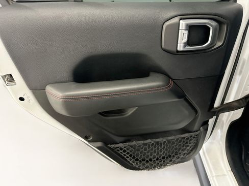 Used 2019 Jeep Wrangler Unlimited Rubicon AWD/4WD image 27