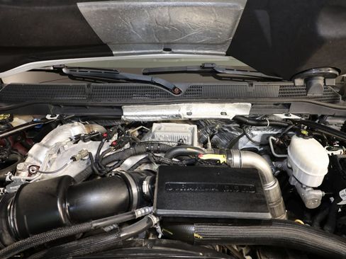 Used 2019 GMC Sierra 2500 Denali w/ Duramax Plus Package AWD/4WD image 36