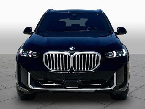 Used 2024 BMW X5 sDrive40i w/ Premium Package RWD image 3