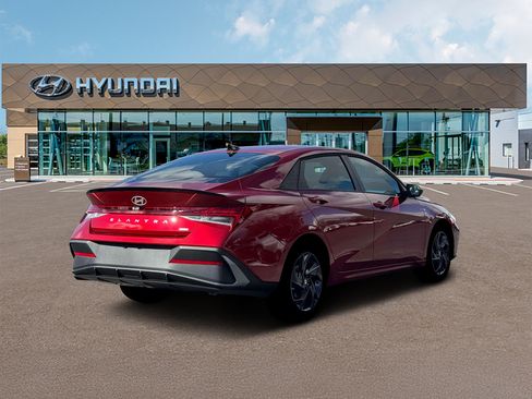 New 2026 Hyundai Elantra SEL FWD image 7