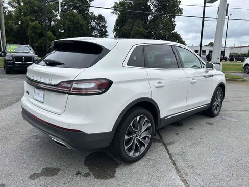 Used 2022 Lincoln Nautilus Reserve AWD/4WD image 3