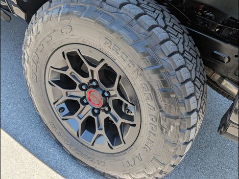 Used 2025 Toyota Tacoma TRD Pro AWD/4WD image 21