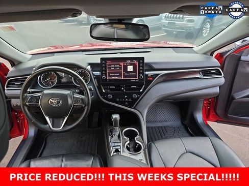 Used 2024 Toyota Camry XLE FWD image 13