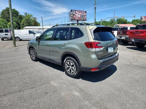 Used 2020 Subaru Forester Premium w/ Popular Package #1 AWD/4WD image 5