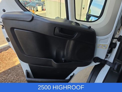 Used 2022 RAM ProMaster 2500 w/ Premium Convenience Group FWD image 26