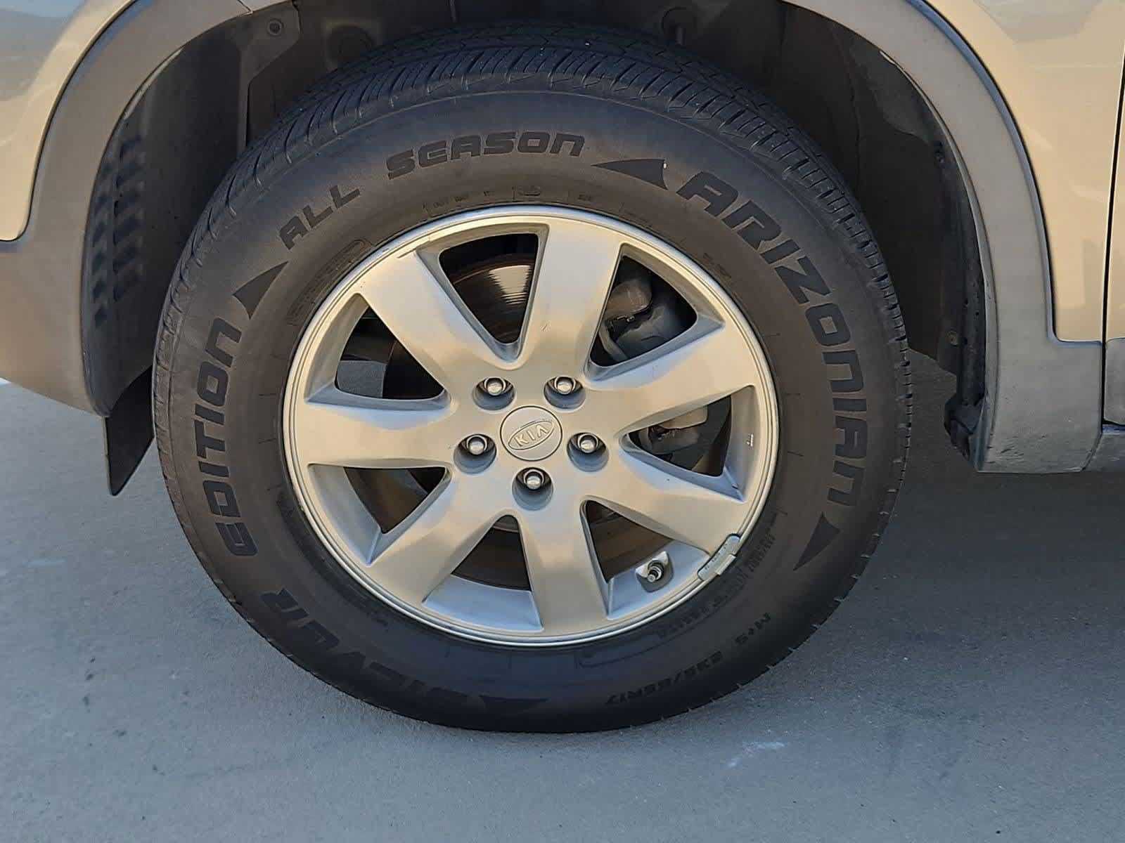 Used 2011 Kia Sorento 2WD w/ Convenience Pkg image 13
