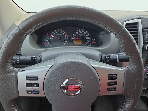 Used 2016 Nissan Frontier SV w/ SV Value Truck Package RWD image 24
