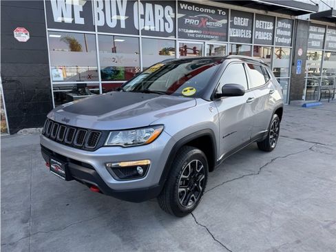 Used 2019 Jeep Compass Trailhawk w/ Leather Interior Group AWD/4WD image 54