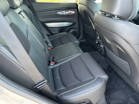 Used 2023 Genesis GV70 2.5T w/ Sport Prestige Package image 11