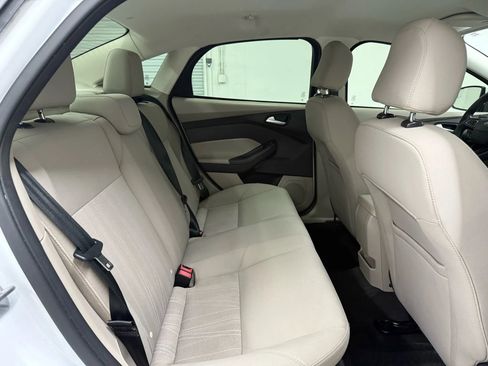 Used 2015 Ford Focus SE image 18