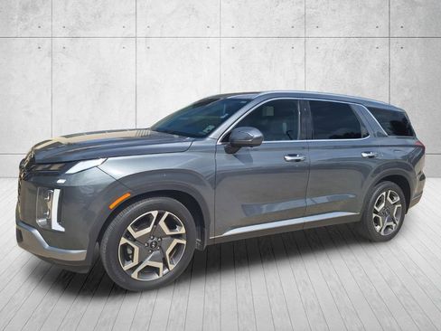 Used 2024 Hyundai Palisade SEL FWD image 1