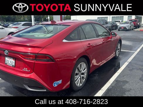 Used 2021 Toyota Mirai XLE w/ Advanced Technology Package image 2