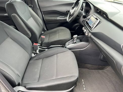 Used 2024 Nissan Kicks S FWD image 7