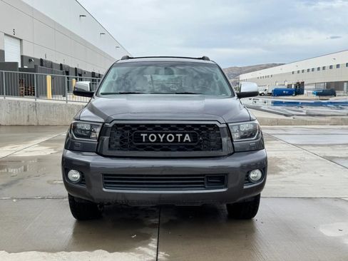 Used 2011 Toyota Sequoia Platinum AWD/4WD image 8