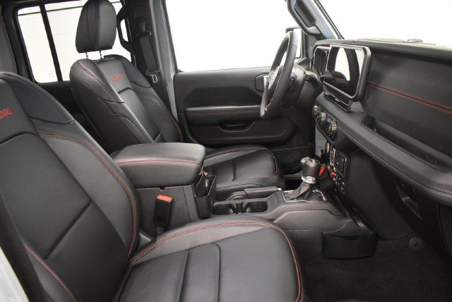 Used 2024 Jeep Wrangler Unlimited Rubicon w/ Safety Group AWD/4WD image 19