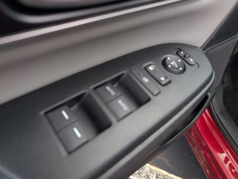 Used 2022 Honda CR-V Touring image 15