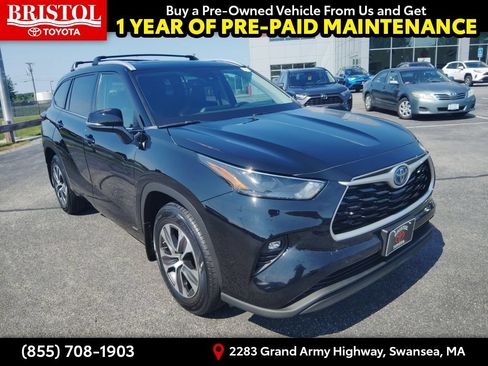 Used 2022 Toyota Highlander XLE AWD/4WD image 1