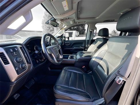 Used 2019 GMC Sierra 2500 Denali w/ Duramax Plus Package image 10