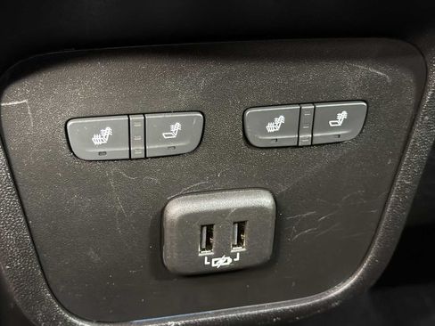 Used 2021 Chevrolet Equinox Premier FWD image 21