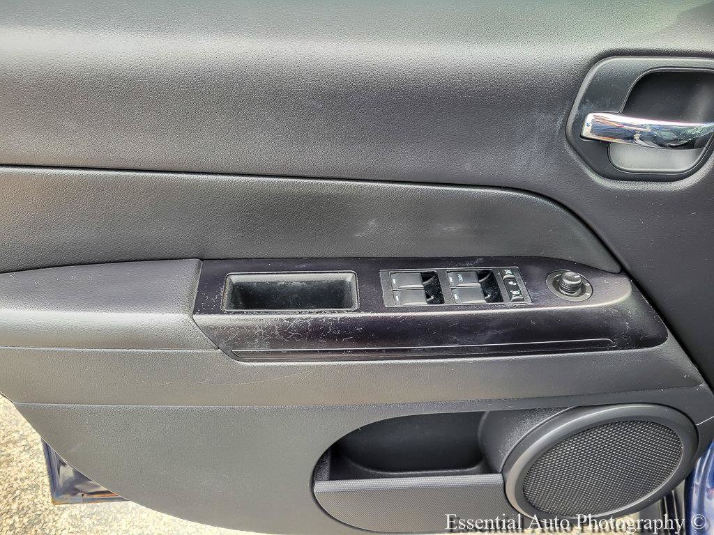 Used 2014 Jeep Patriot High Altitude FWD image 19