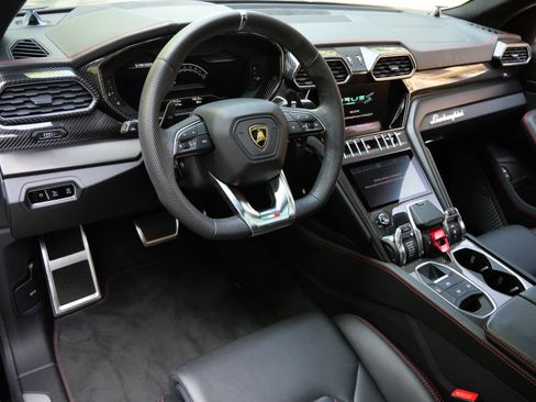 Used 2023 Lamborghini Urus S AWD/4WD image 17