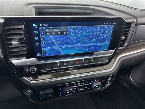 Used 2025 Chevrolet Silverado 2500 LT w/ Convenience Package image 14