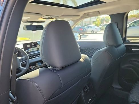 New 2025 Mitsubishi Outlander SEL image 14