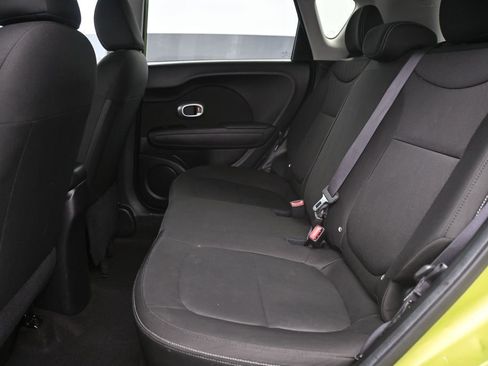 Used 2016 Kia Soul FWD image 11