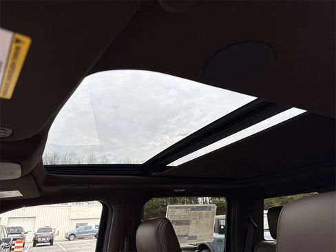 Used 2025 Ford F150 King Ranch w/ FX4 Off-Road Package image 32