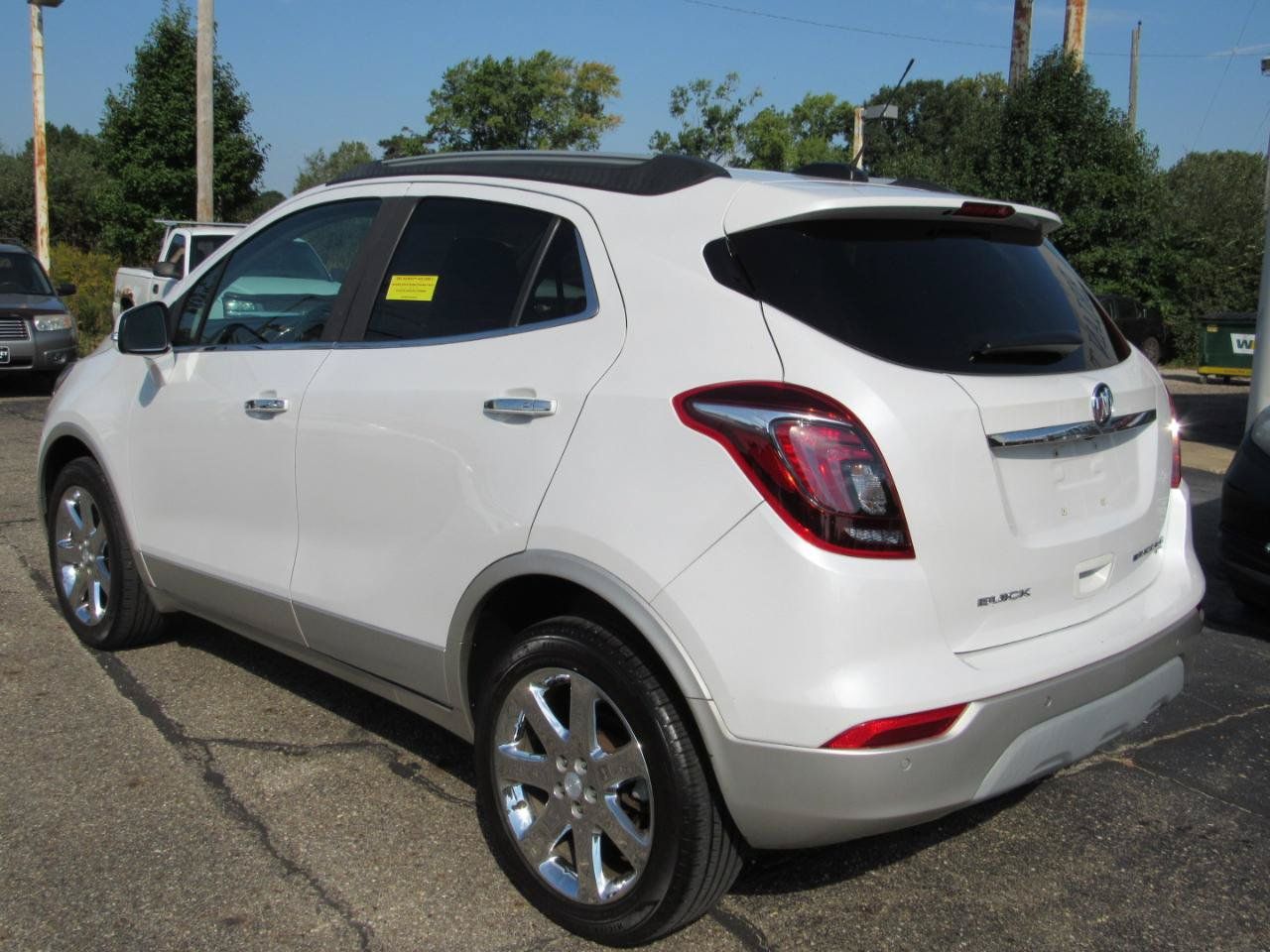 Used 2018 Buick Encore Premium w/ Experience Buick Package AWD/4WD image 25