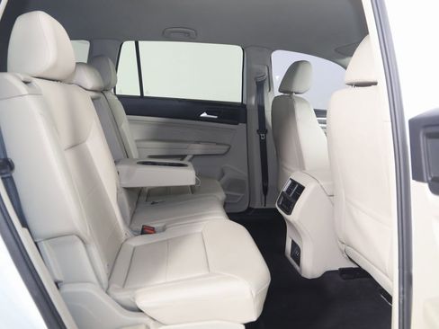 Used 2022 Volkswagen Atlas SE image 14