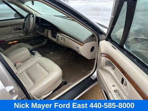 Used 1997 Oldsmobile 88 Royale LS image 10