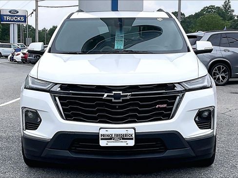 Used 2023 Chevrolet Traverse RS AWD/4WD image 2