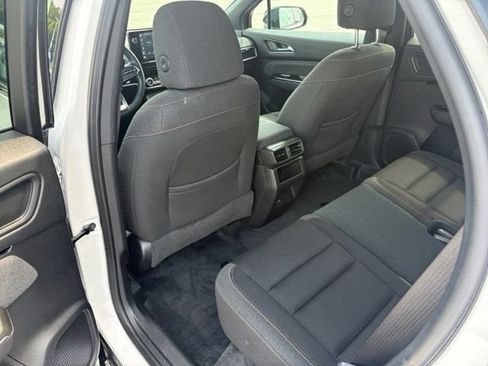 Used 2024 Honda Prologue EX image 39