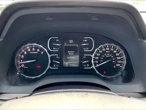 Used 2018 Toyota Tundra SR5 w/ SR5 Upgrade Package RWD image 25